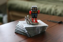 This is a robot in a disembodied silver hand. Photo by Marian.